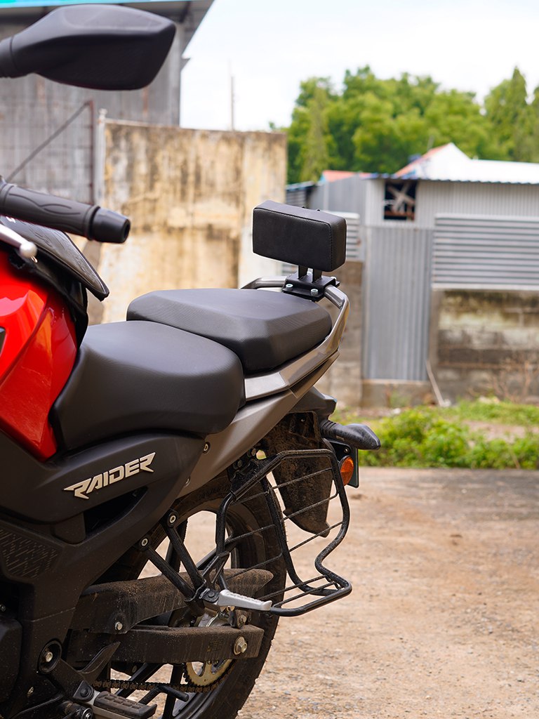 SMALL PILLION HANDLE UNIVERSAL BACK REST SB 916